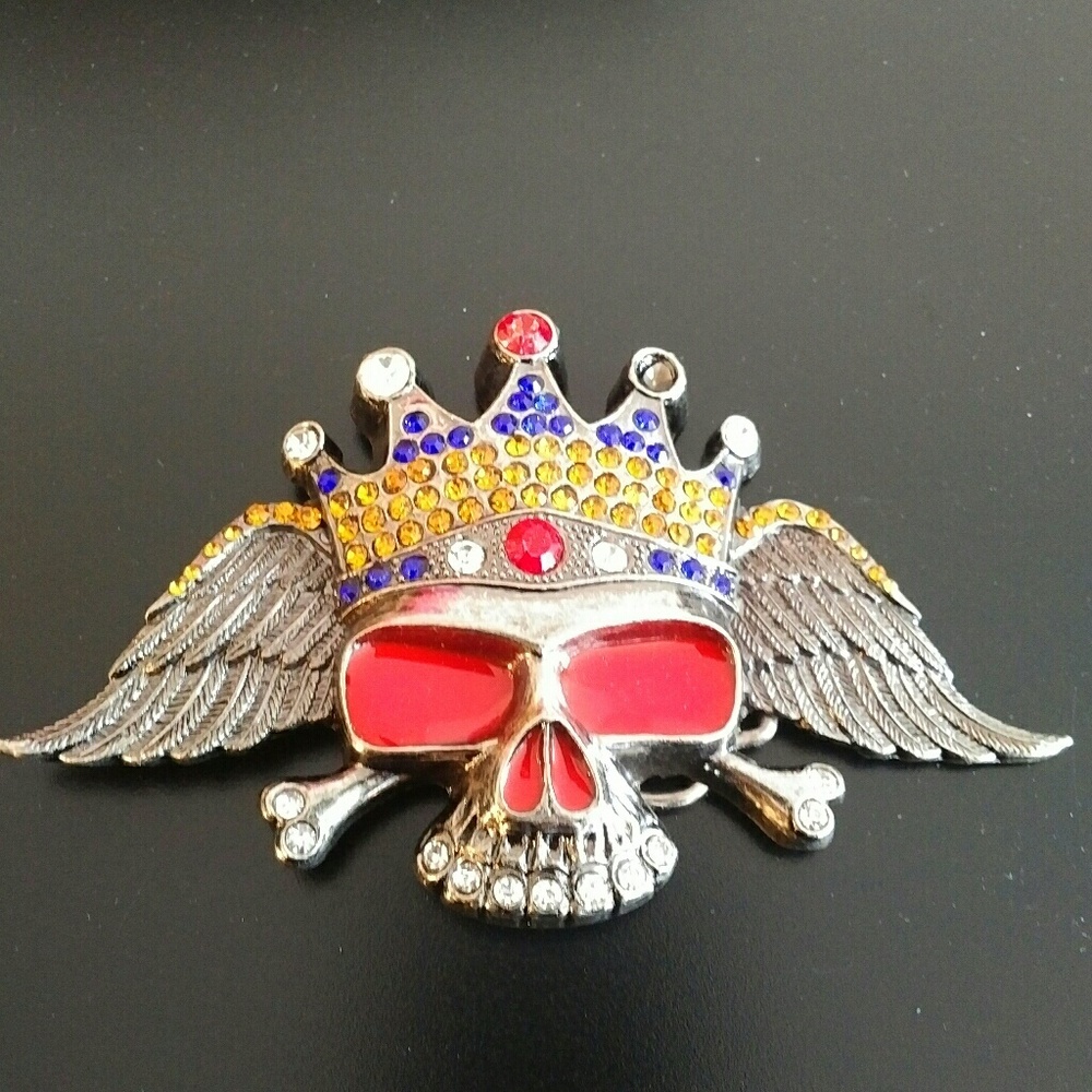 Skull belt buckle